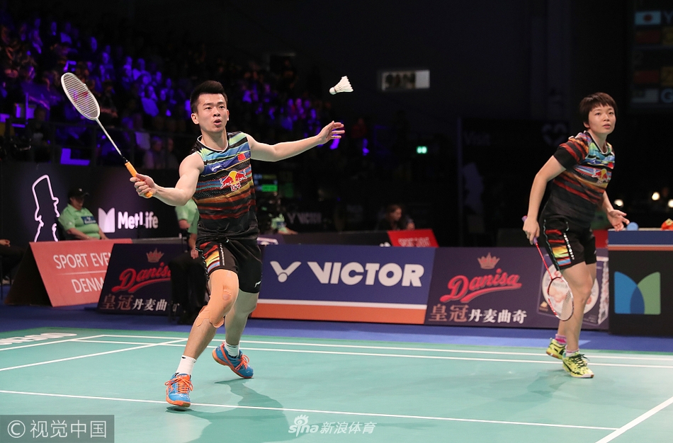 丹麦队碾压印尼队，郑思维扛起全队