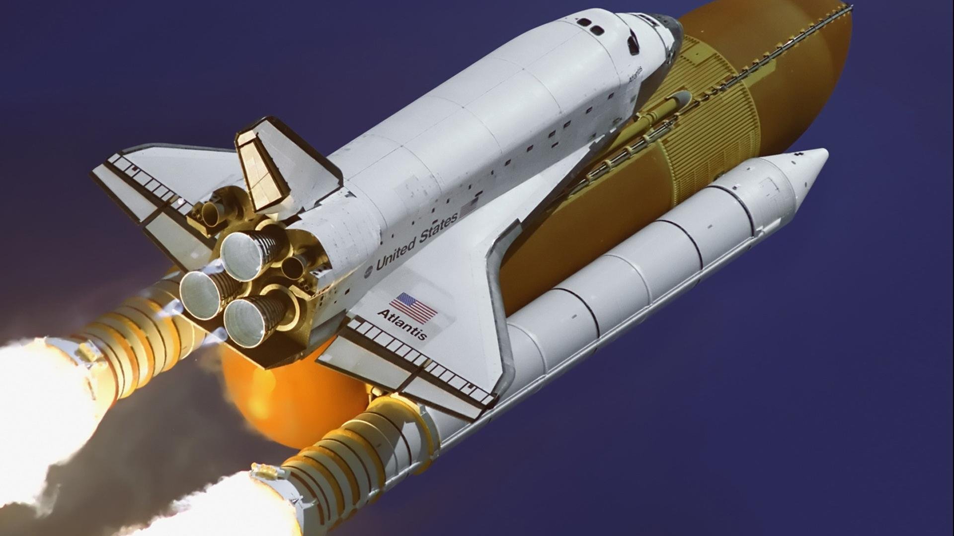 独舞，当米切尔在友谊赛的灯光下拒绝成为配角