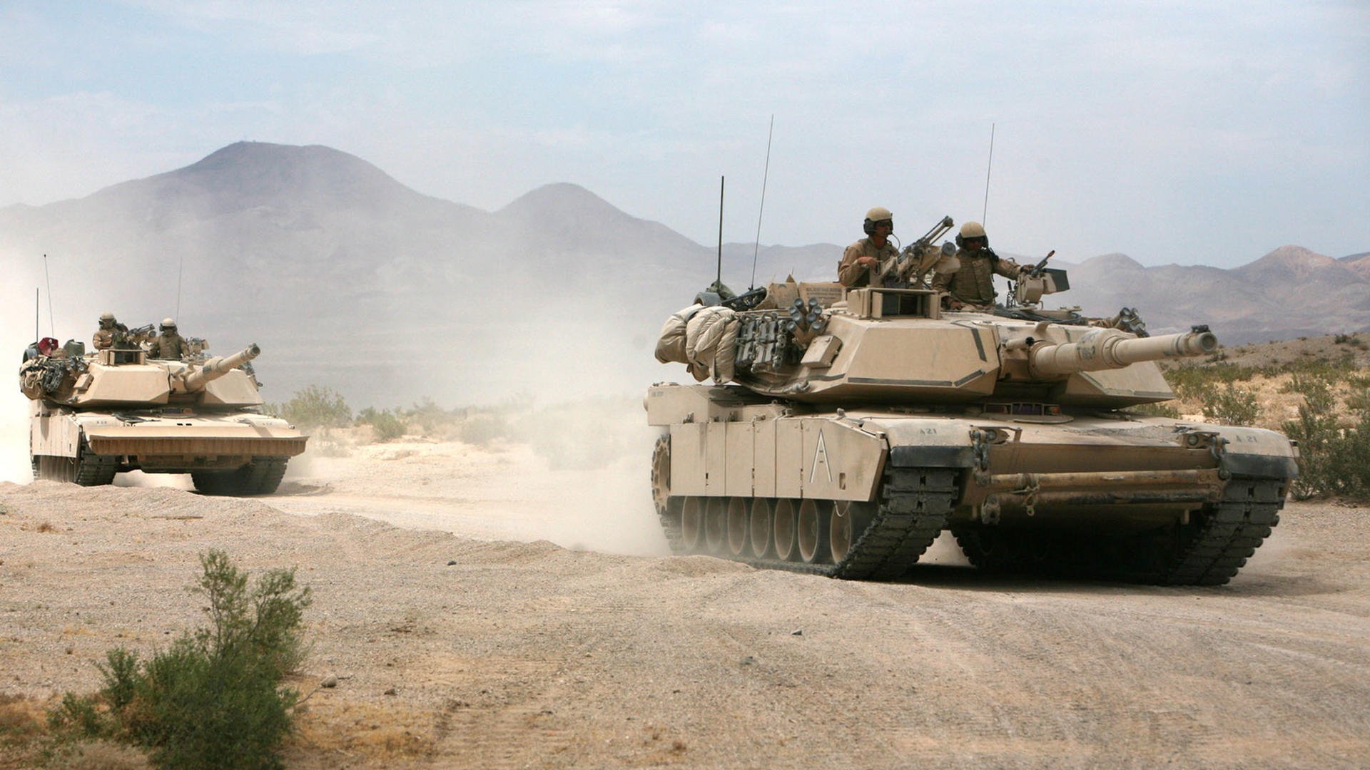 当足球大脑驶入F1弯道,富安健洋的赛道战术革命