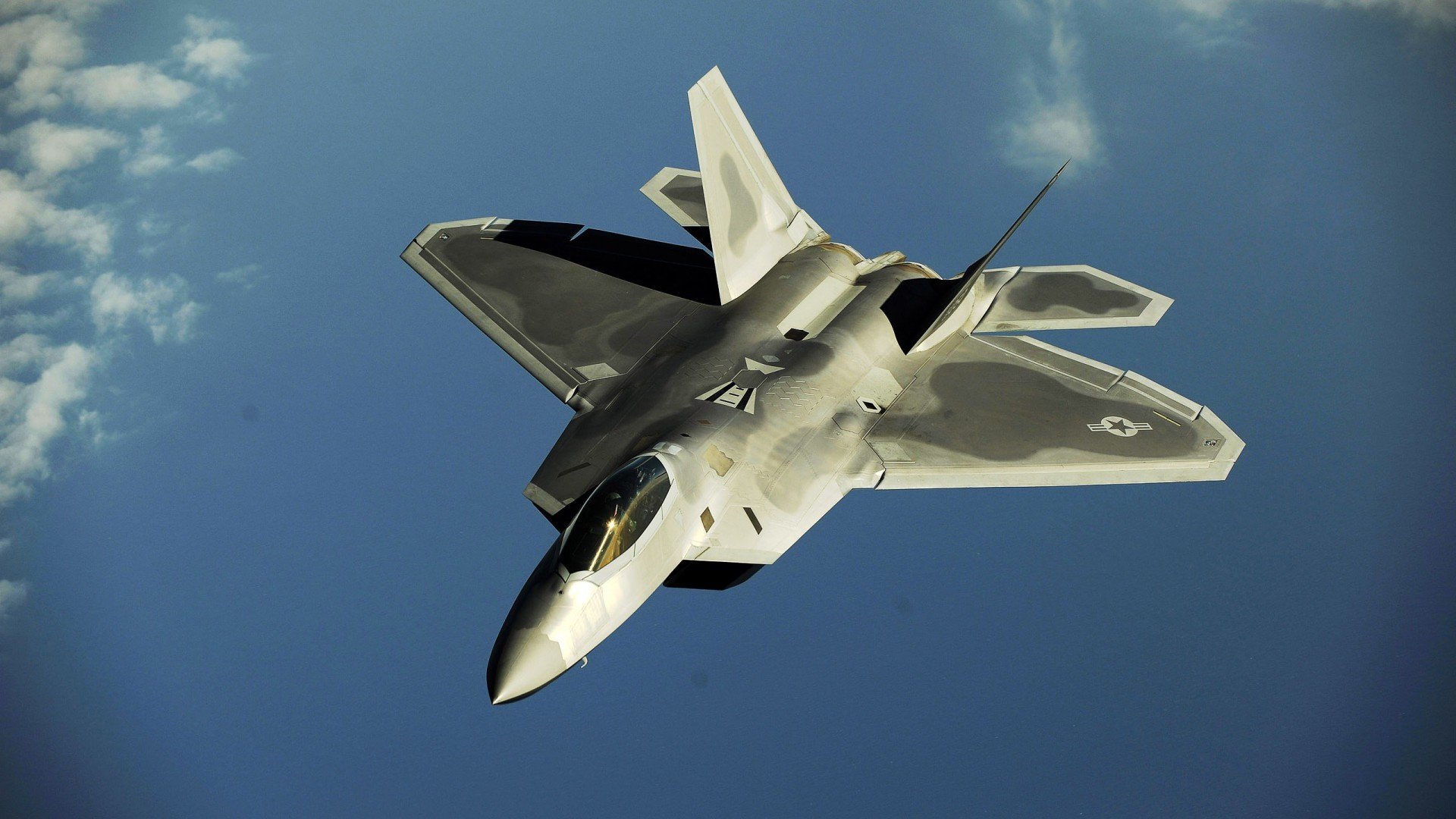 当巴斯克雄狮遇见非洲雄狮，一场友谊赛如何让德里赫特成为风暴中心？